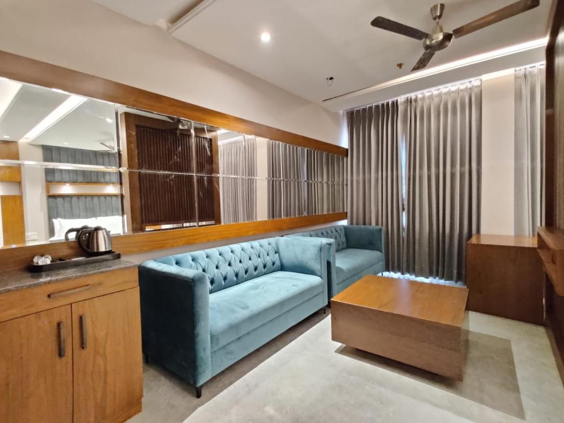 Hotel Parth Уна Экстерьер фото